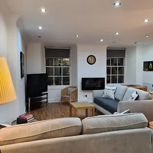 4 New Assembly Close - Royal Mile Apartment Edinburgh