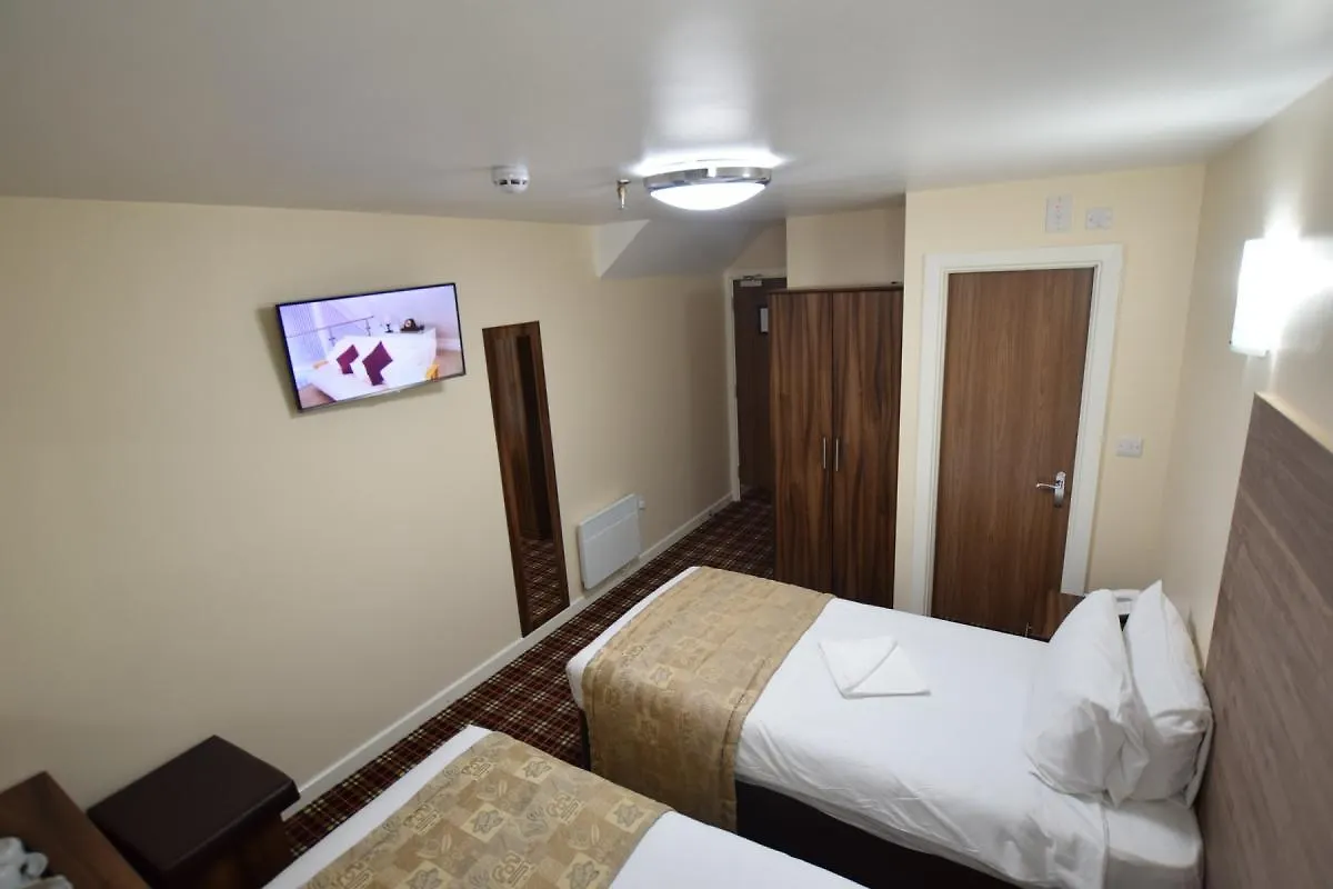 Lucky 8 Hotel Ilford