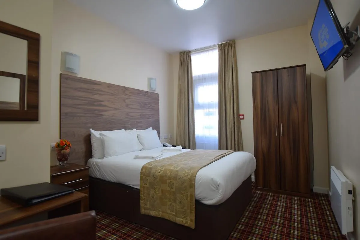 Lucky 8 Hotel Ilford