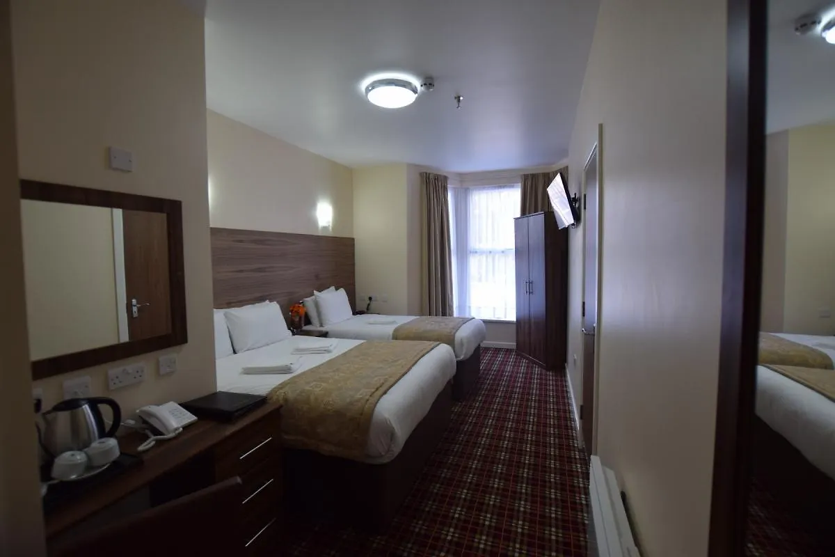 ***  Lucky 8 Hotel Ilford United Kingdom