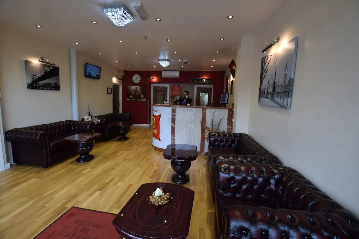 Lucky 8 Hotel Ilford