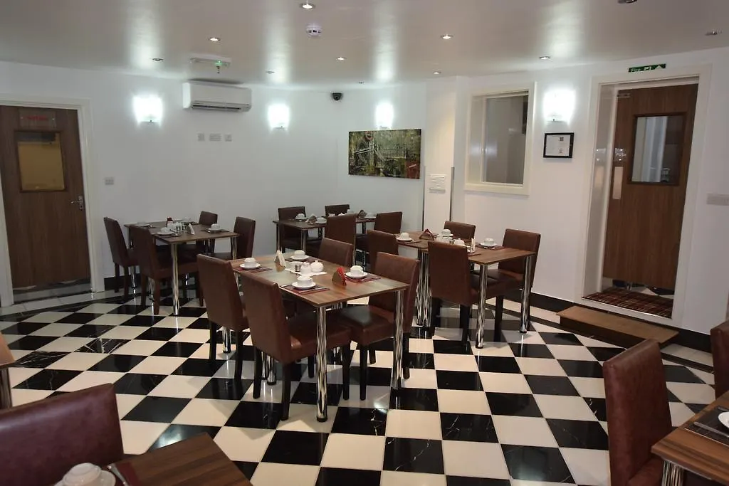 ***  Lucky 8 Hotel Ilford United Kingdom