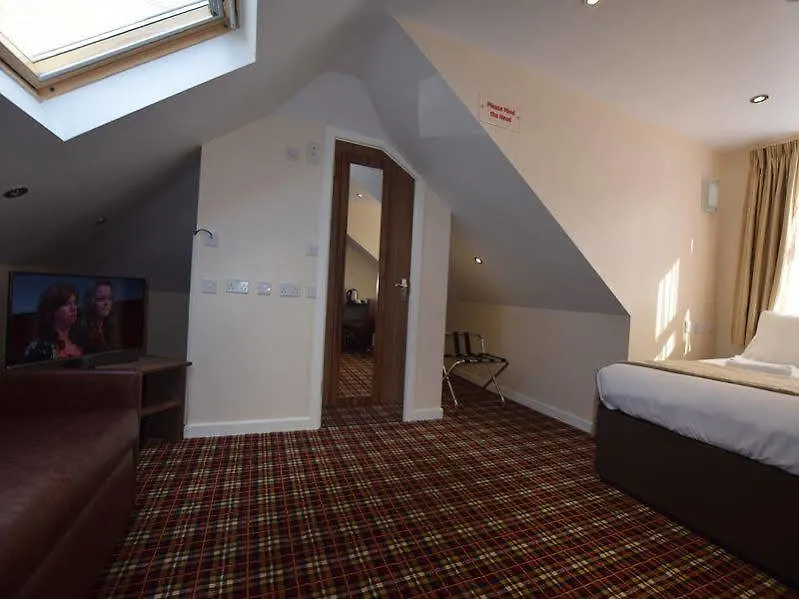 Lucky 8 Hotel Ilford